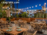 Try Delicious Cuisine at Outdoor Dining